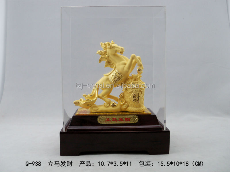 Golden Horse Statue8.jpg
