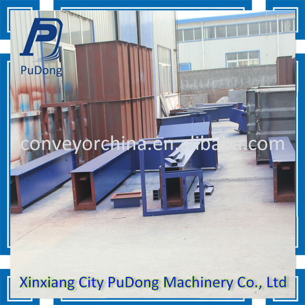 Advanced muti-inlet drag conveyor for chocolate bars