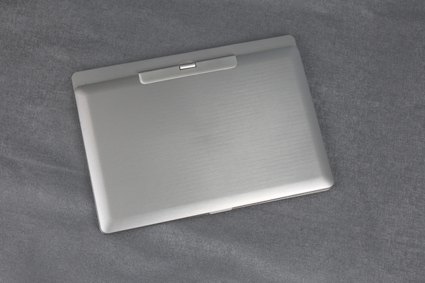極薄2014年最新4gb500gbwindos8ultrabook、 タブレットpcとノートパソコンの組み合わせたラップトップ問屋・仕入れ・卸・卸売り