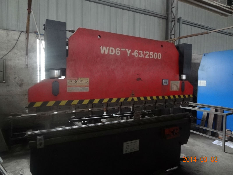 Jinxin  Tube and Bar Bending Machine.JPG