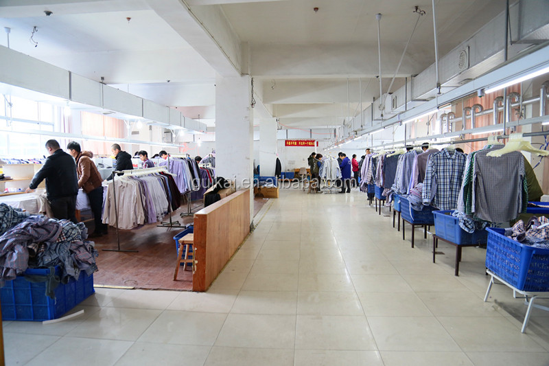 新しいモデル男性用カジュアルシャツスリムフィット、 リネン長袖シャツ、 ヨーロッパのバイヤーの衣類のシャツ問屋・仕入れ・卸・卸売り