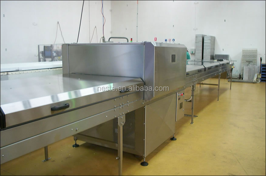 Chocolate enrobing machine Chocolate bar Coating Line automatic hot chocolate machine