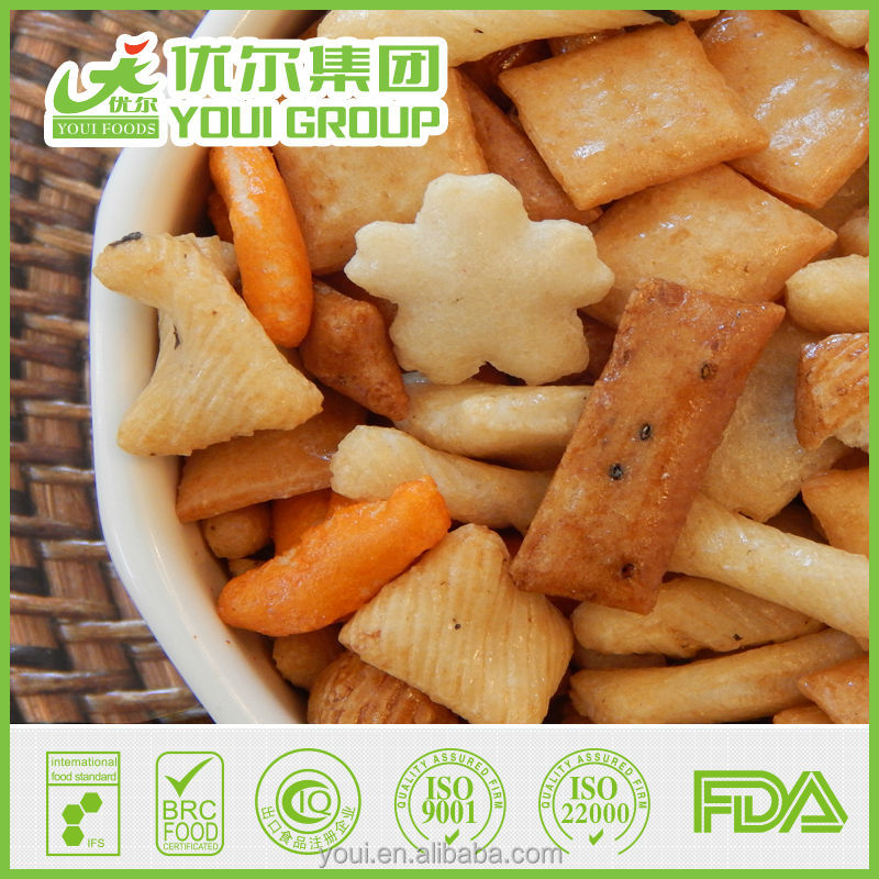 Nori Rice Cracker and Chilli Coated Peanuts Mixed for Party Snack