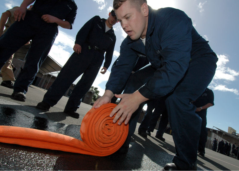 海洋安全ゴム製消防用ホース軍事火災ファイティング付き消火ホースsolas条約で承認された2009/26/ec問屋・仕入れ・卸・卸売り