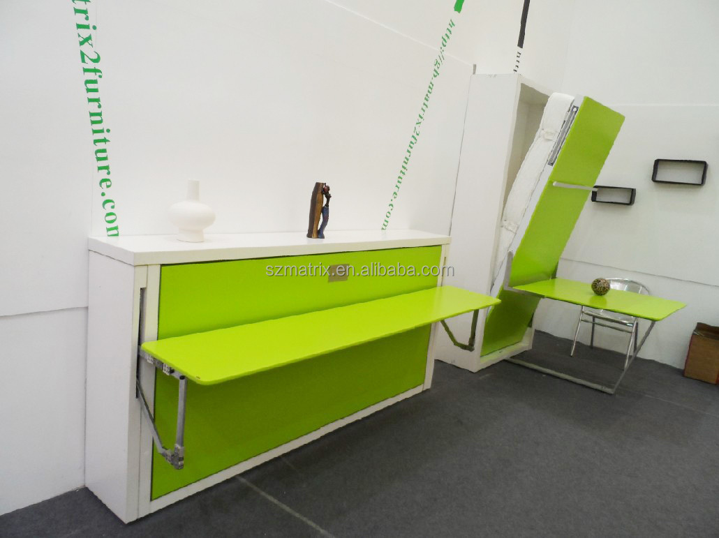 Ruimtebesparende horizontale muur bed met computer tafel, pull ...