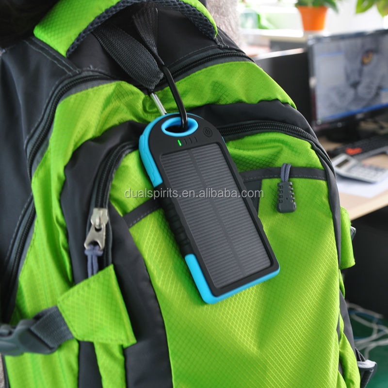 ソーラーパネル充電器5000mahの雨- 耐性や汚れ/耐震性ポータブル充電器デュアルusbポートバックアップ外付けバッテリーパワーパック問屋・仕入れ・卸・卸売り