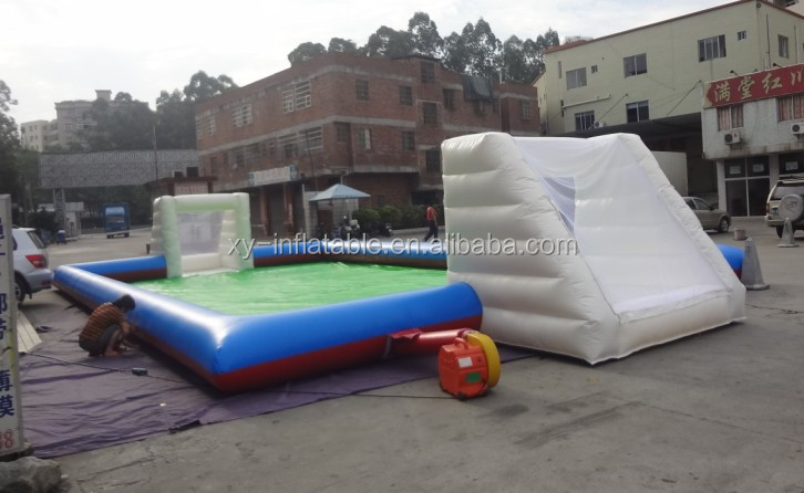 緑インフレータブル石鹸サッカーフィールド/インフレータブルサッカー競技場/新しい販売のためのインフレータブルサッカーフィールド問屋・仕入れ・卸・卸売り
