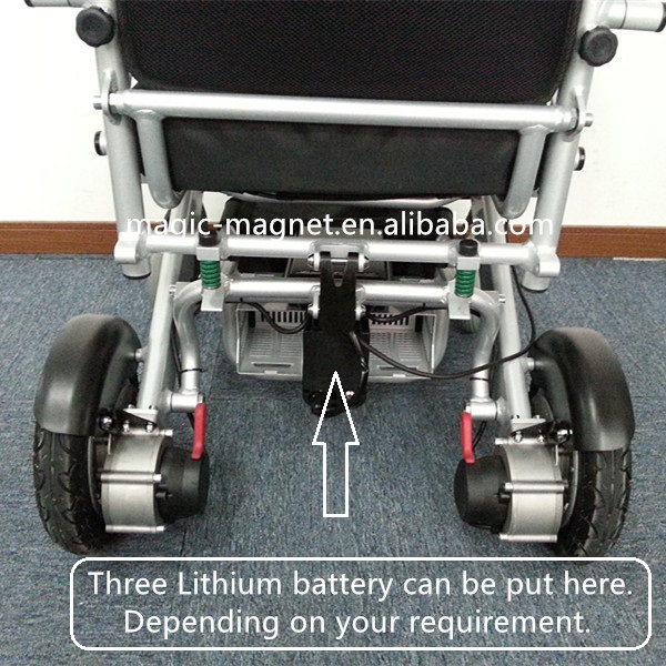 新製品2015インチコンパクト軽量折りたたみ電動付車椅子用リチウム蓄電池3ビッグサイズの人々仕入れ・メーカー・工場