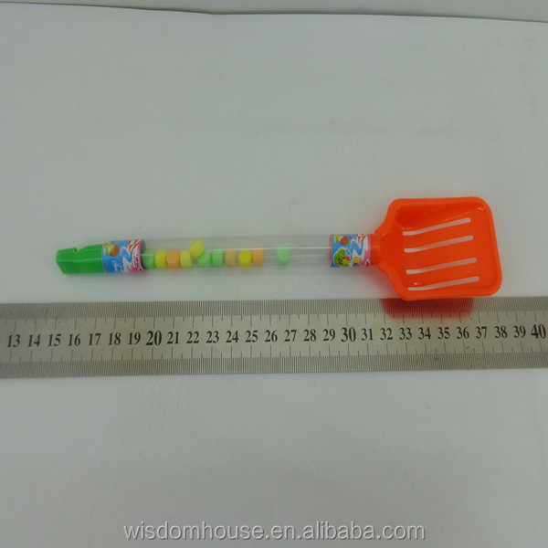 2537 Funny Beach tools with candy
