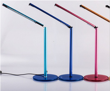 折り畳み式3wledテーブルランプ/再充電可能なデスクランプ問屋・仕入れ・卸・卸売り