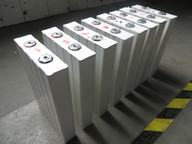 リチウム電池3.2v20ahlifepoバッテリーbmsで銀行電源のための問屋・仕入れ・卸・卸売り