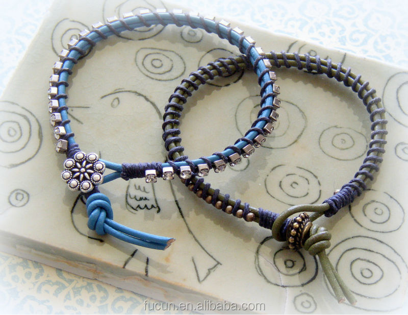 Tutorial-Rhinestone-and-Leather-Bracelet-Conclusion-Image.jpg