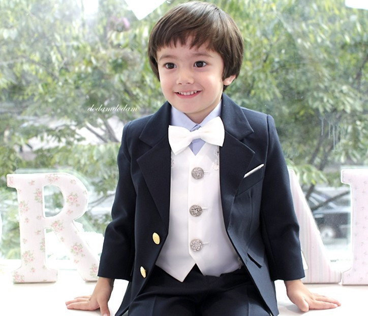新しいスタイル2014年可愛い子供男の子のスーツtr/ployesterスーツのセット問屋・仕入れ・卸・卸売り