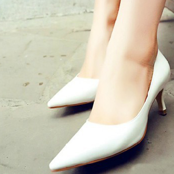 カスタマイズされたデザインハイヒールの靴fclassicalplattform白いサテンの女性の結婚式の靴仕入れ・メーカー・工場