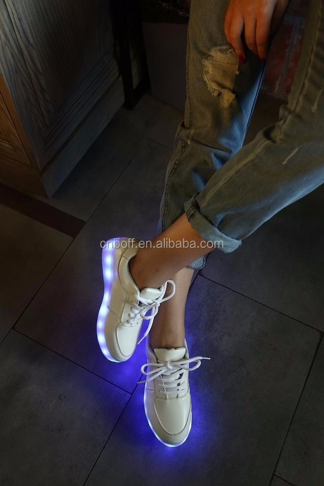 2016新しいデザイン大人透明充電式usb発光点滅ledライトソールカジュアルシューズ女性スニーカー靴仕入れ・メーカー・工場