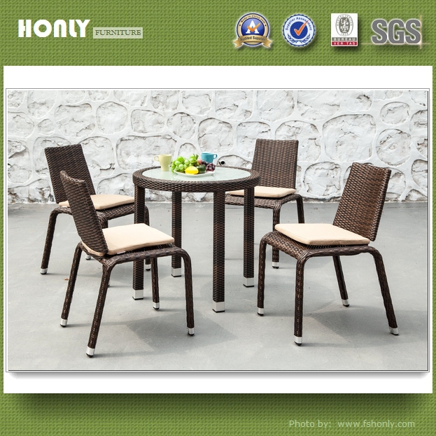 Modern ratan round dining table glass top rattan chairs and tables