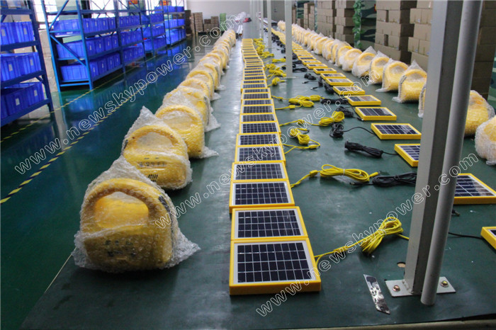 ホット2015太陽キャンプのランタンソーラーランタンを導いた仕入れ・メーカー・工場