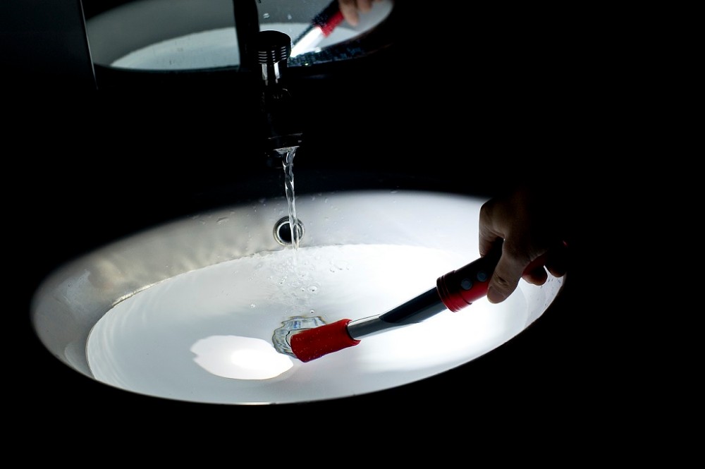 新しい簡単アルミケース用ledライト水中照明ip67充電式およびポータブル作業ledライト仕入れ・メーカー・工場