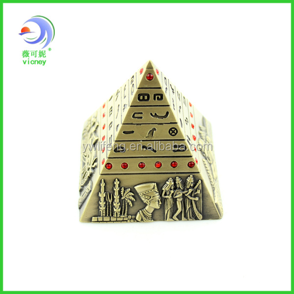 カスタム記念品金めっきエジプトピラミッド灰皿の贈り物問屋・仕入れ・卸・卸売り