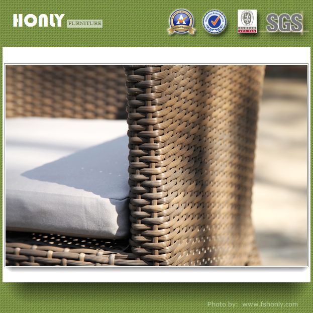 Garden plastic wicker restaurant rectangle table and chair dining table set