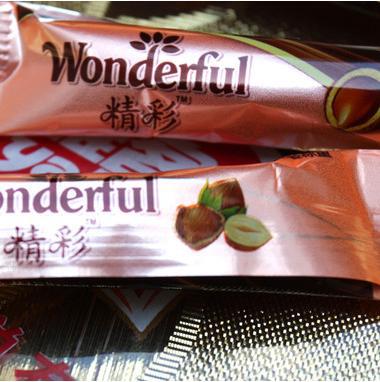 Yake center filled crisp chocolate roll