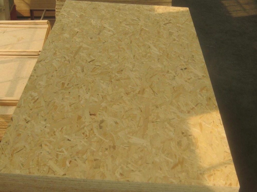 Osb の 1220 × 2440 ミリメートル で wbp接着剤用建設または家具 問屋・仕入れ・卸・卸売り