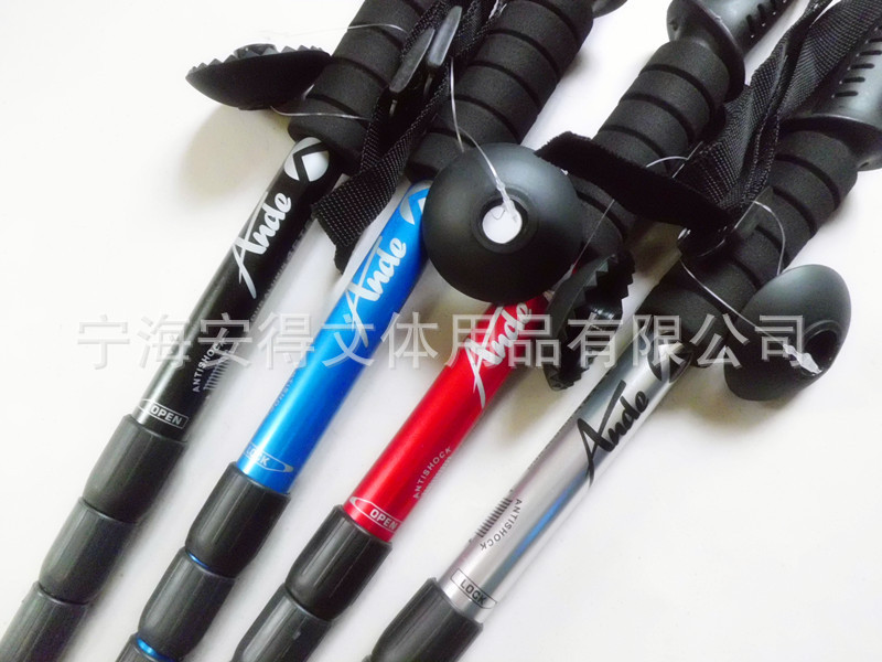 寧海4登山杖松葉杖を供給するセクションのアルミアーンドラを持つ9つledライトハイキングスティック杖高齢者問屋・仕入れ・卸・卸売り