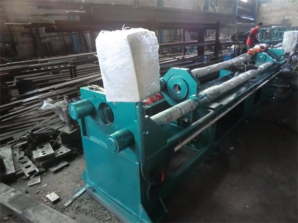 Pushing machine3A.jpg