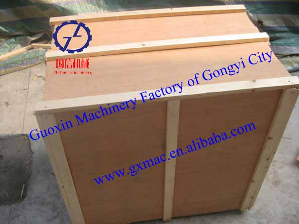 2014 Hot Sell in the United Kingdom Factory Price of Chicken Feet Peeling Machine