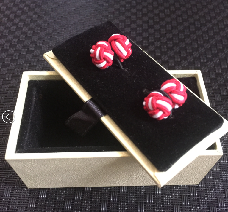 cufflinks box.png