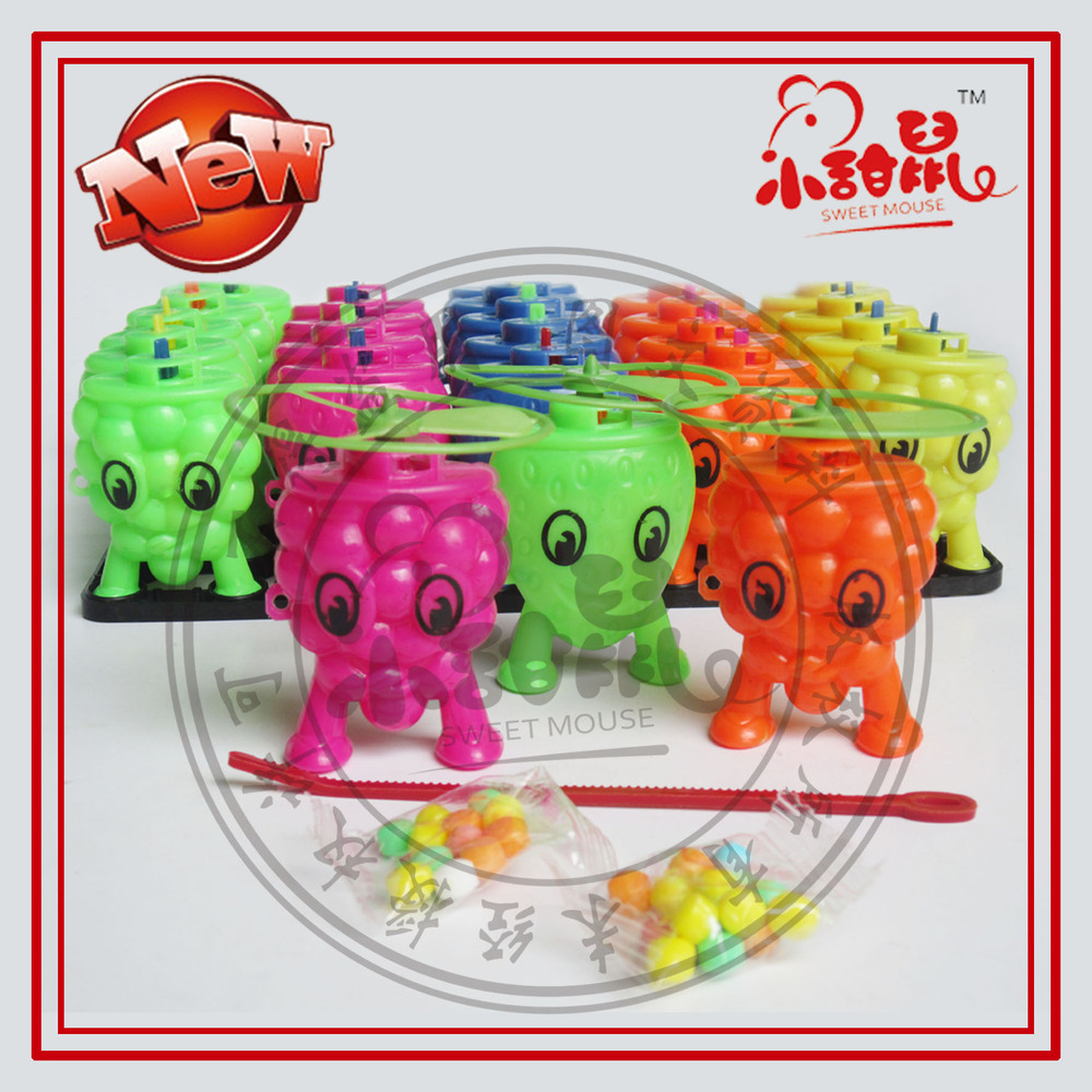 Hot selling colorful flying fruit toy candy,China IVY-T944 price ...
