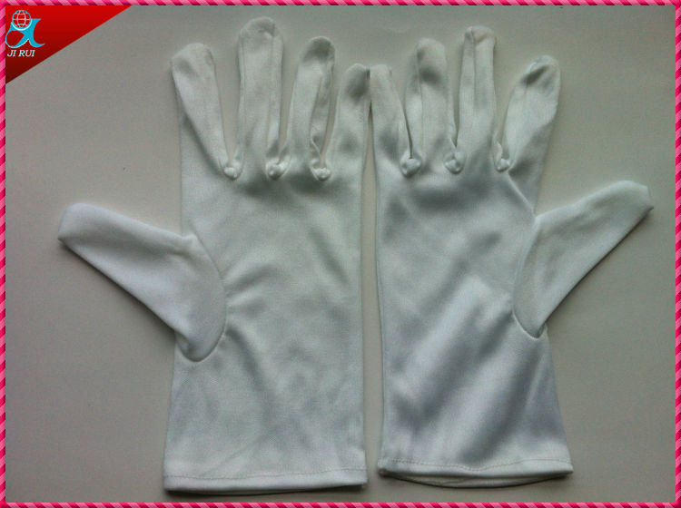 白い綿の手袋を作業問屋・仕入れ・卸・卸売り