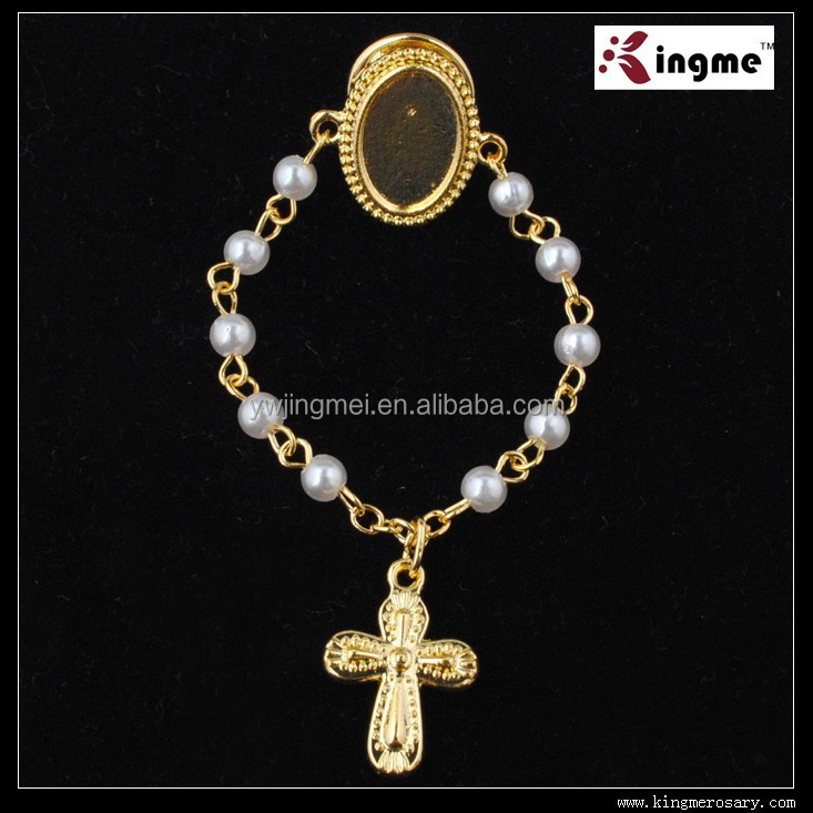 Gold plated religious pin brooch (1).jpg