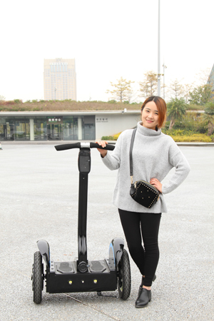 新たに到着した電動戦車x2販売のための仕入れ・メーカー・工場