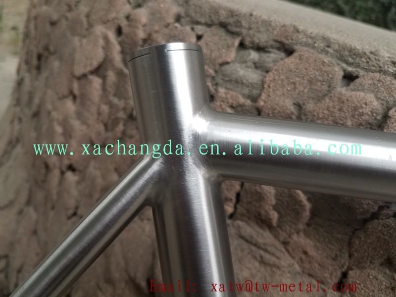xacd titanium road frame041.jpg