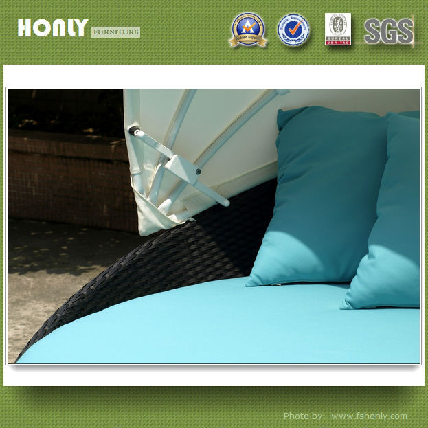 Sun lounger bed with adjustable canopy rattan wicker round sun lounger