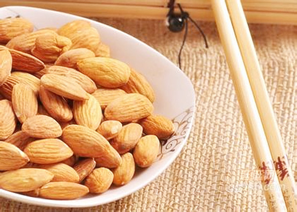 Almonds Kernel / Almonds With Shell