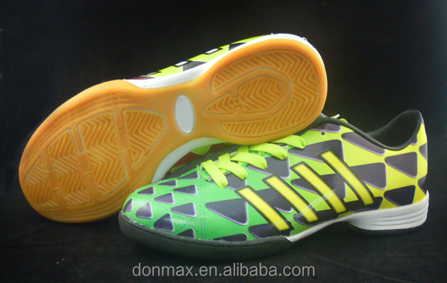 最新メンズ2015カラフルなサッカーシューズ問屋・仕入れ・卸・卸売り