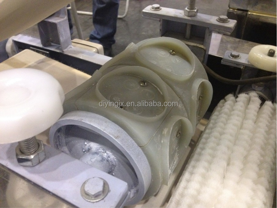 Round Dumpling skin making machine/ dumpling wrapper machine
