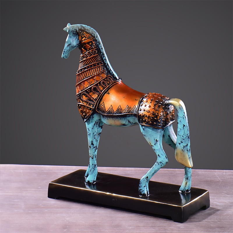 horse figurine 5.jpg