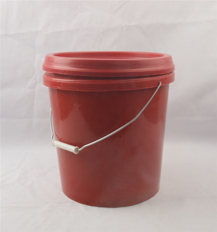 plastic bucket (4).jpg