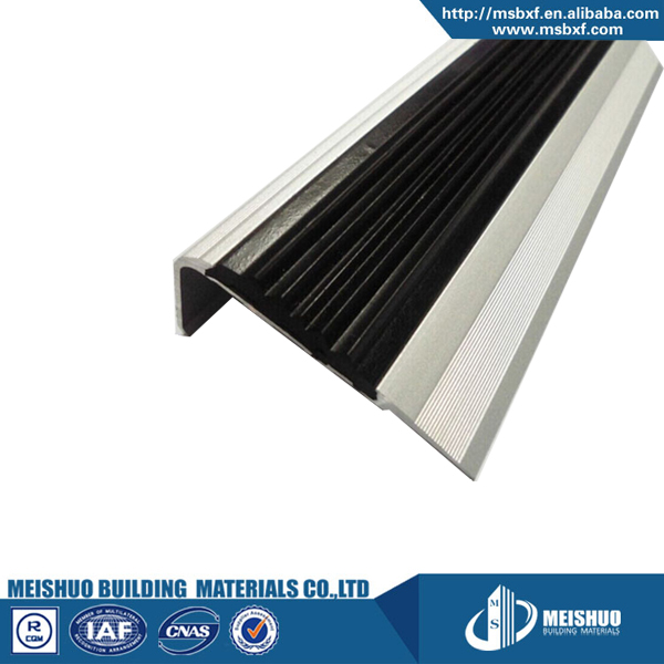 China New Style Grooved Rubber Line Anti Slip Stair Nosing Strips For