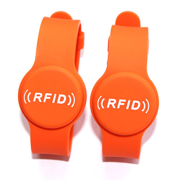 Read only F08 top recommend kids lollipop debossed silicon wristband for gym