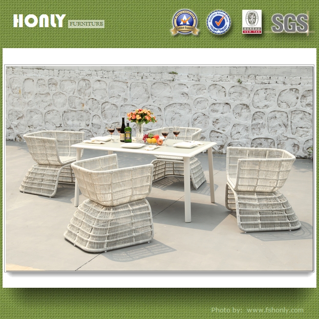 Morden metal dining table set foshan white rattan dining table set glass top