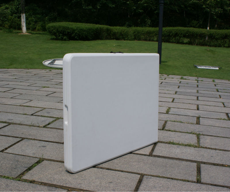 プラスチック折り畳み式の半分に宴会2.4メートル/折りたたみ式屋外のピクニックテーブルcatering|lightweight屋外安い中国製仕入れ・メーカー・工場