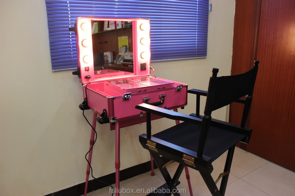 ファッションと美しさのすべてピンクのアルミ化粧品ボックスとライトと車輪が付いているケース鏡メイクアップ仕入れ・メーカー・工場
