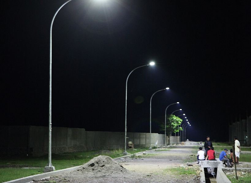 アルミled街路灯150w、 街路灯中国の製造元、 led街路灯住宅仕入れ・メーカー・工場