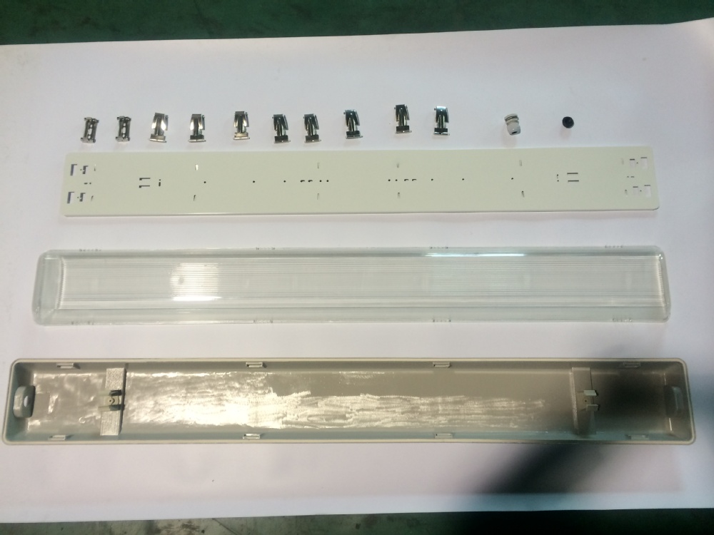 t8防水ハウジング、 led1500ミリメートルip65防水照明器具問屋・仕入れ・卸・卸売り