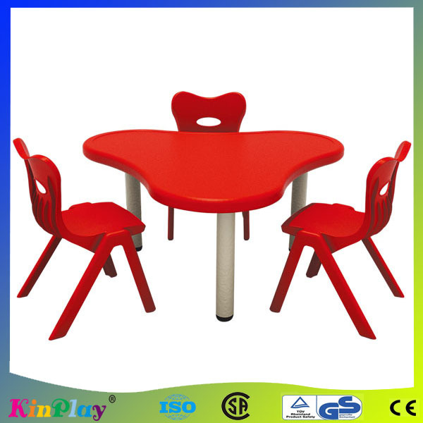 託児所子供プラスチック製のテーブルと椅子のセット仕入れ・メーカー・工場