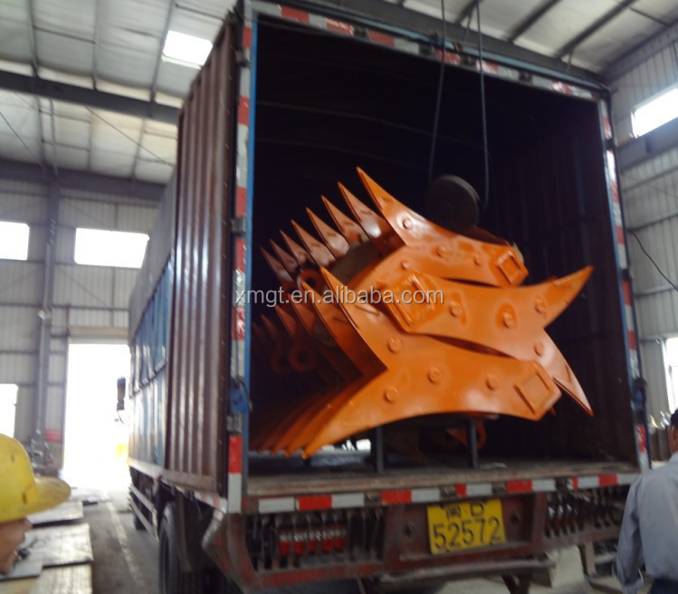 Excavator Rakes 1.jpg